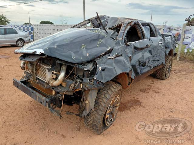 2022 TOYOTA HILUX CD 