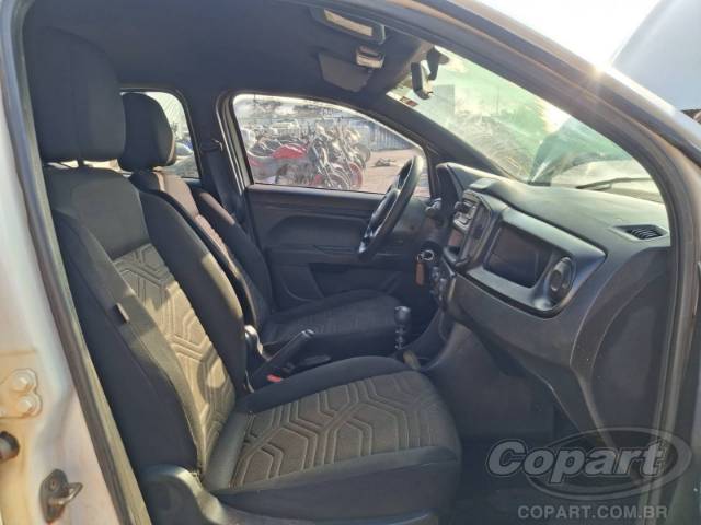 2021 FIAT STRADA CD 