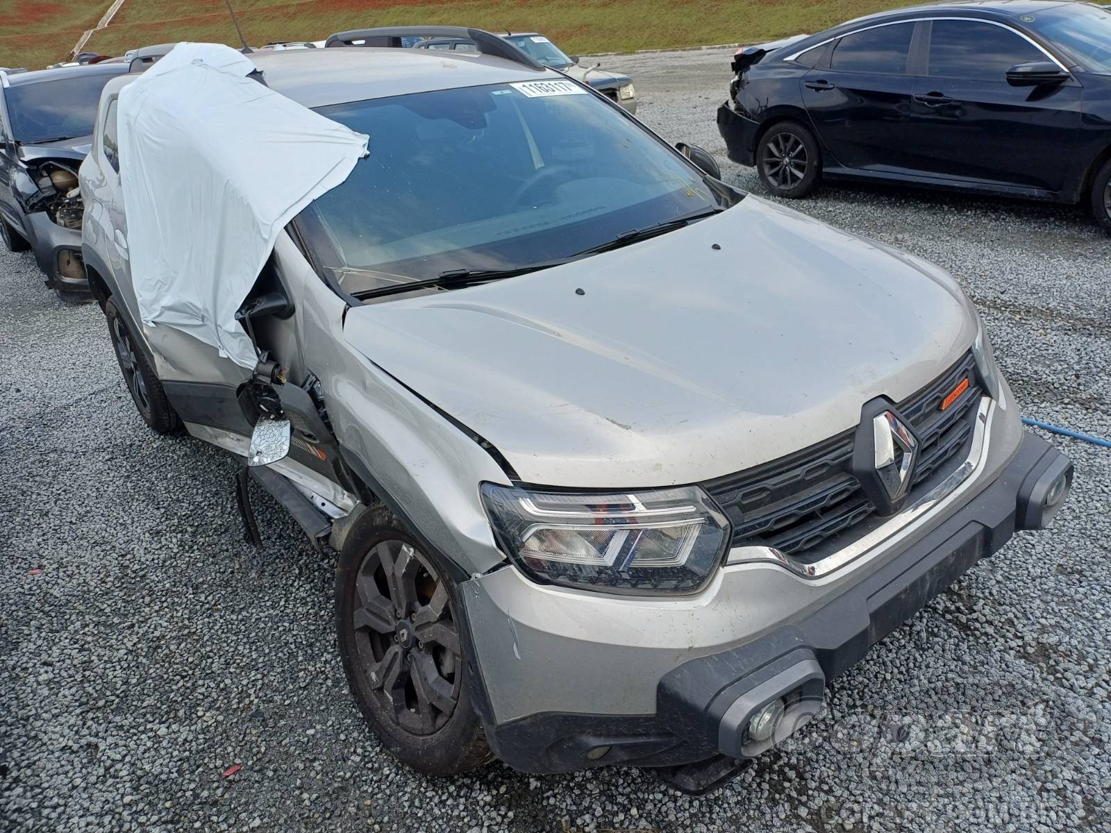 2025 RENAULT DUSTER — foto 1 de 11