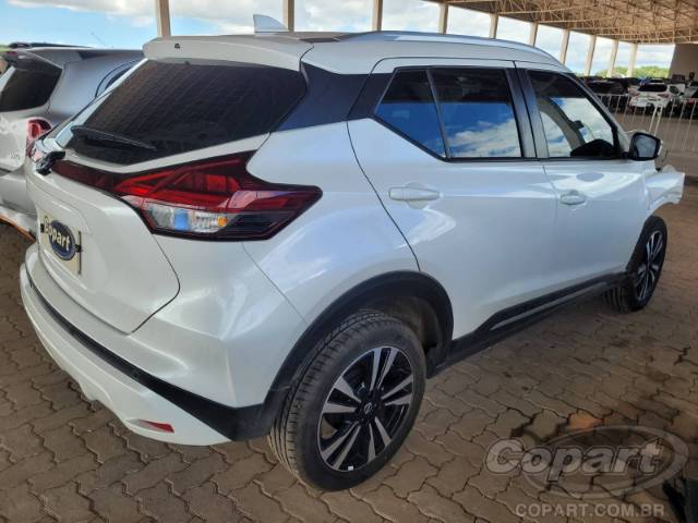 2025 NISSAN Kicks Play 