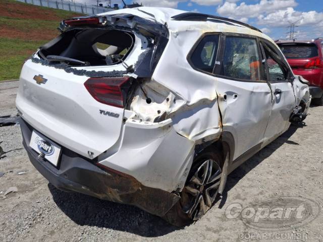 2025 CHEVROLET TRACKER 