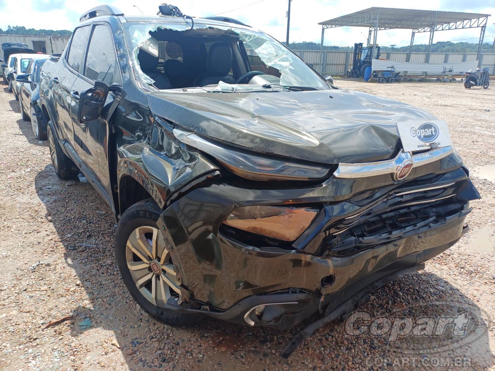 Veículo Fiat Toro Fiat Toro Freedom AT6 1.8 16V E.torQ 2017 Médio Estado 2017 em leilão