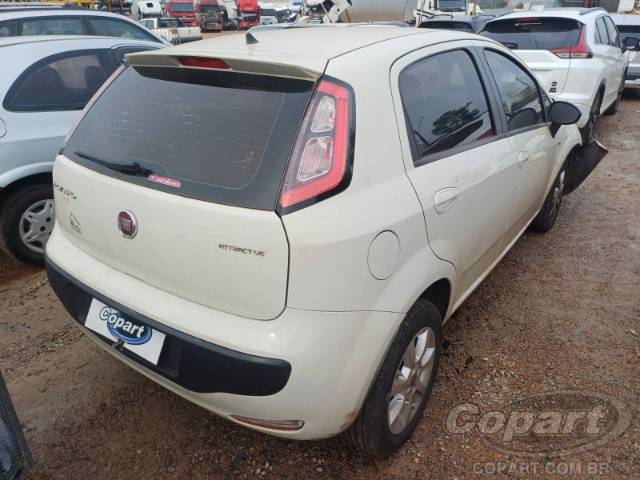 2016 FIAT PUNTO 