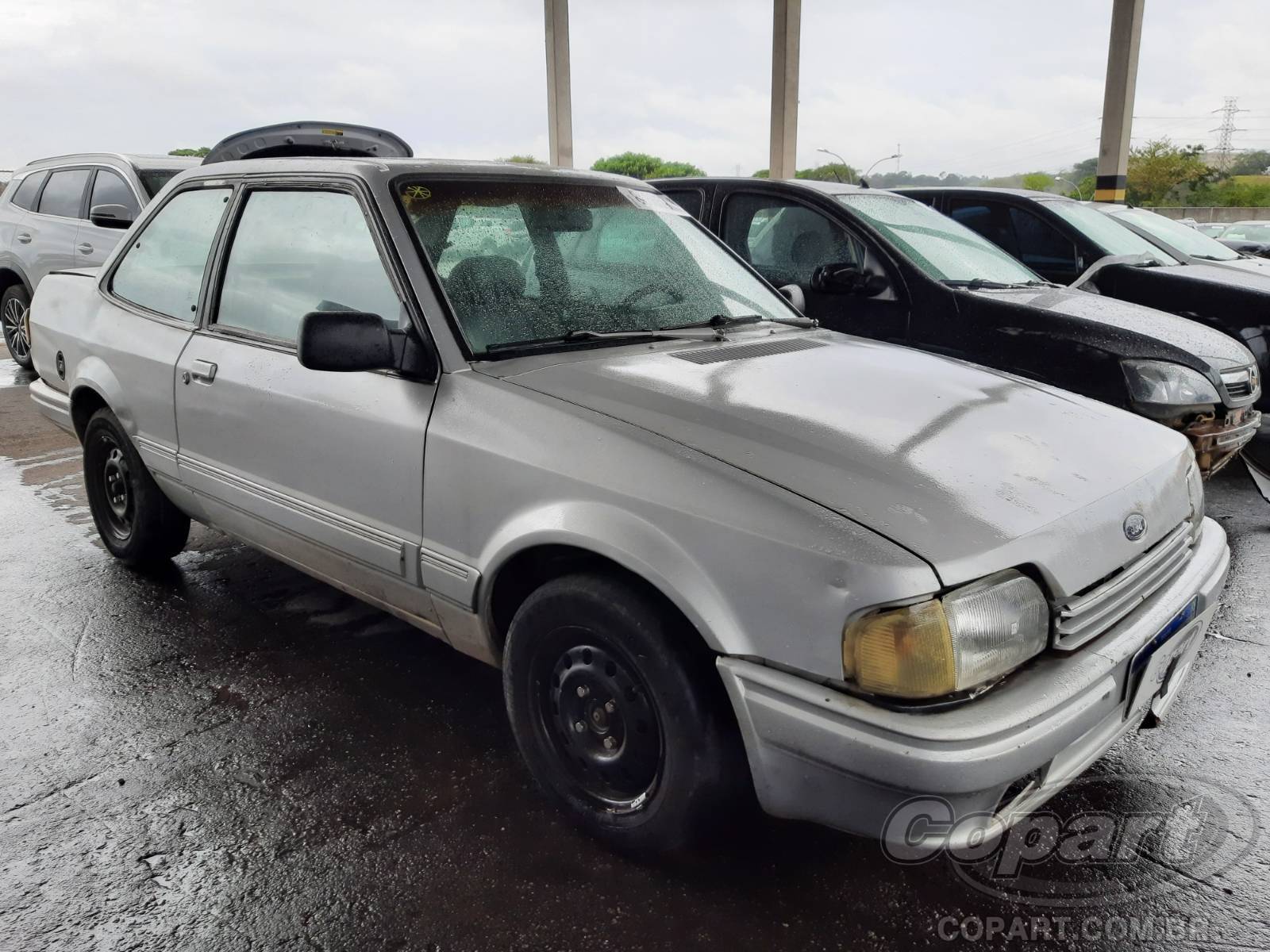 1990 FORD ESCORT