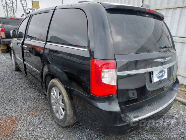 2014 CHRYSLER TOWN   COUNTRY 