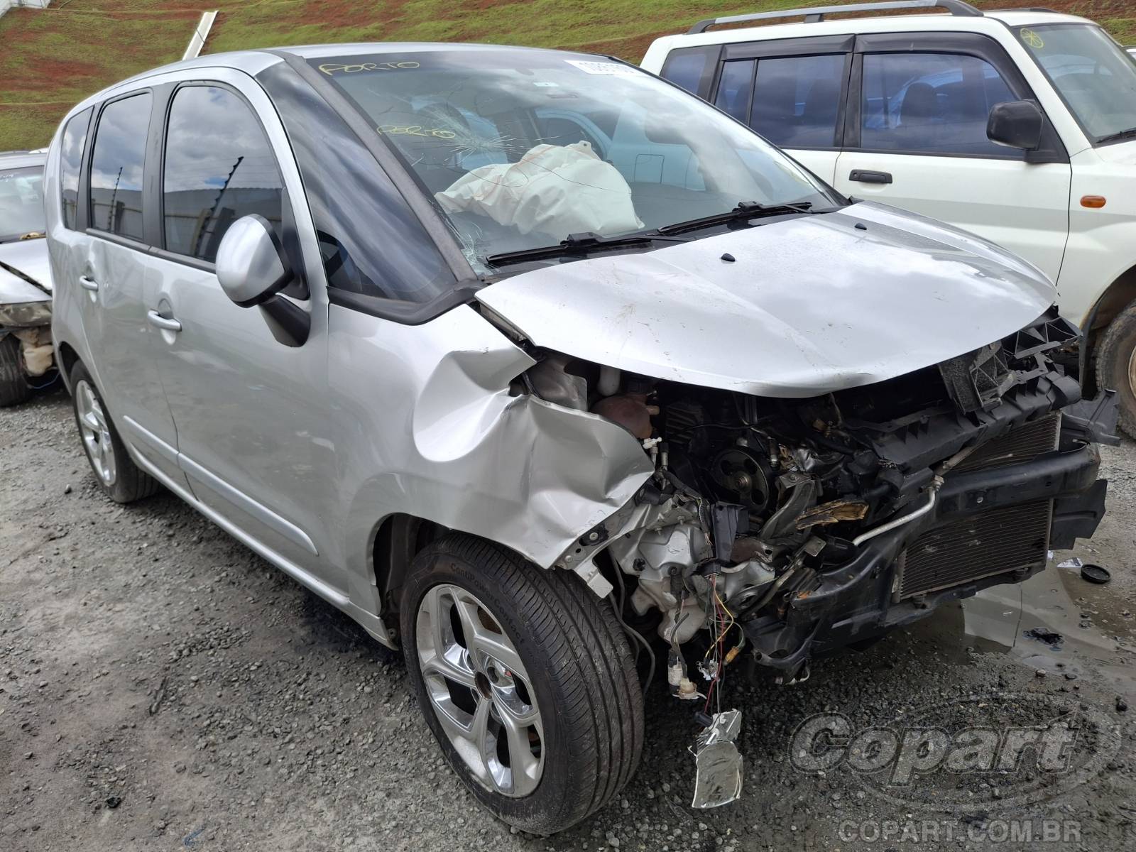 Veículo Peugeot C3 CITROEN C3 Picasso 2013 2013 em leilão