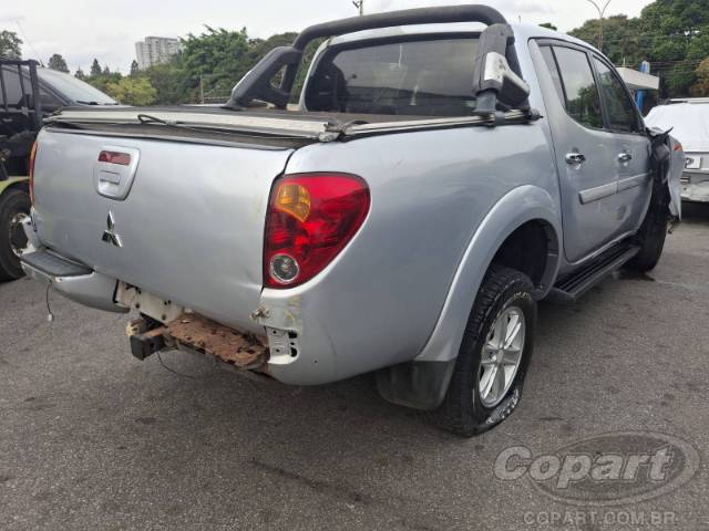 2010 MITSUBISHI L200 TRITON 