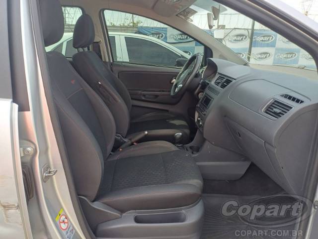 2014 VOLKSWAGEN FOX 