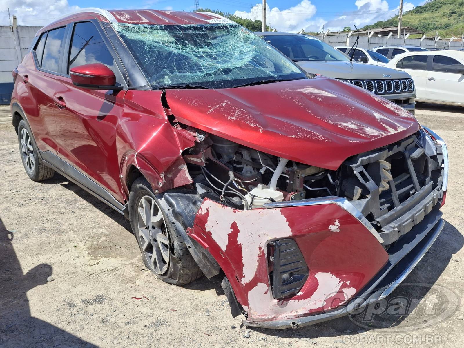 Nissan Kicks 2024 em leilão