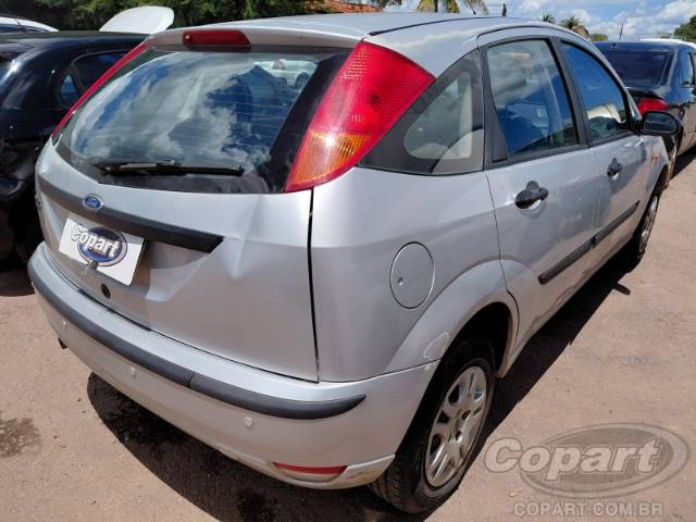 2005 FORD FOCUS 