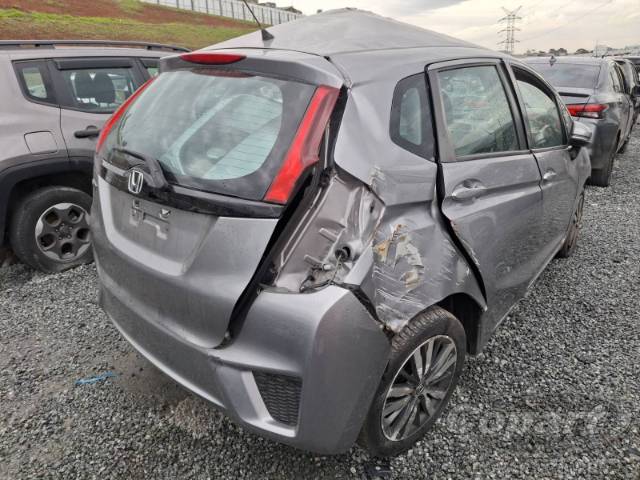 2015 HONDA FIT 