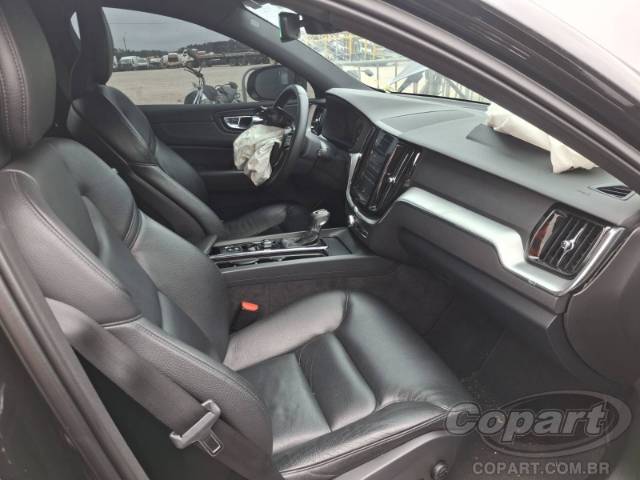 2019 VOLVO XC60 