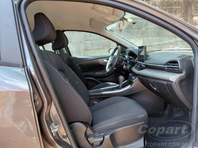 2025 FIAT FASTBACK 