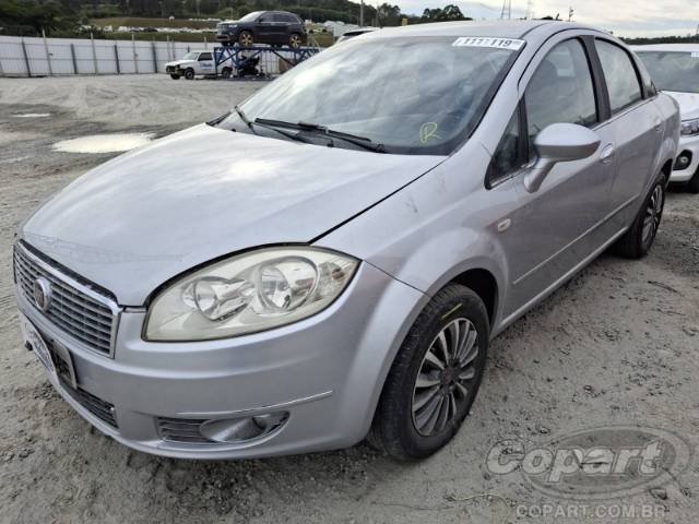 2011 FIAT LINEA 