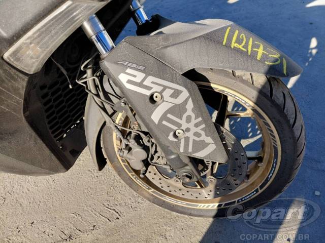 2021 YAMAHA XMAX 