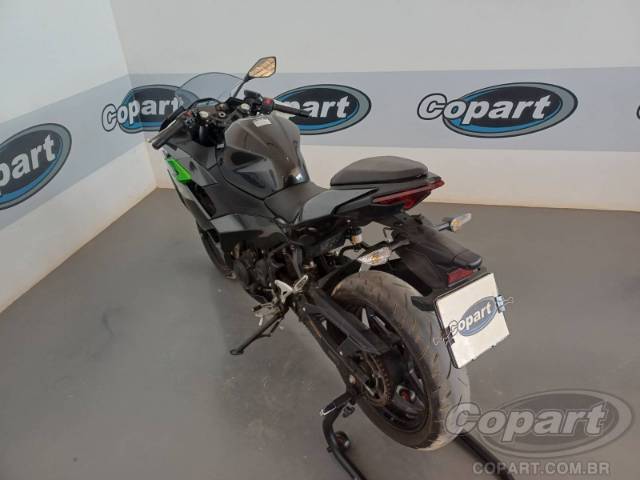 2025 KAWASAKI NINJA 500 