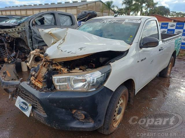 2025 TOYOTA HILUX CS 