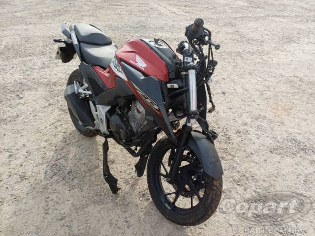 2025 HONDA CB 300F 