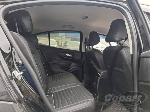 2025 FIAT FASTBACK 