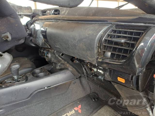 2025 TOYOTA HILUX CS 