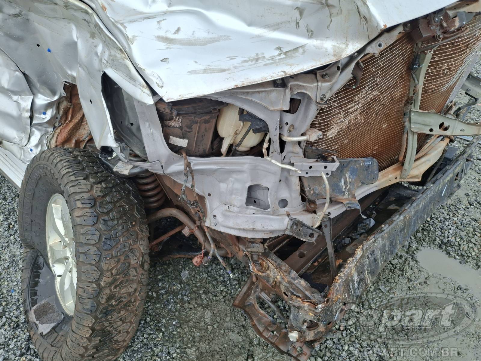 2013 TOYOTA HILUX CD — foto 14 de 15