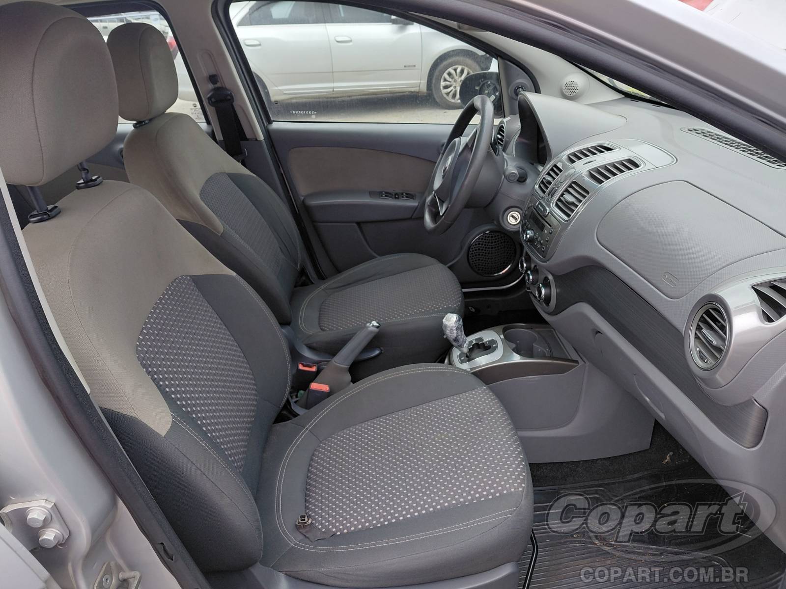 2016 FIAT GRAND SIENA — foto 5 de 12