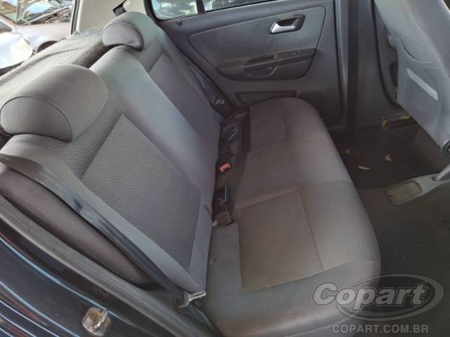 2010 VOLKSWAGEN FOX 