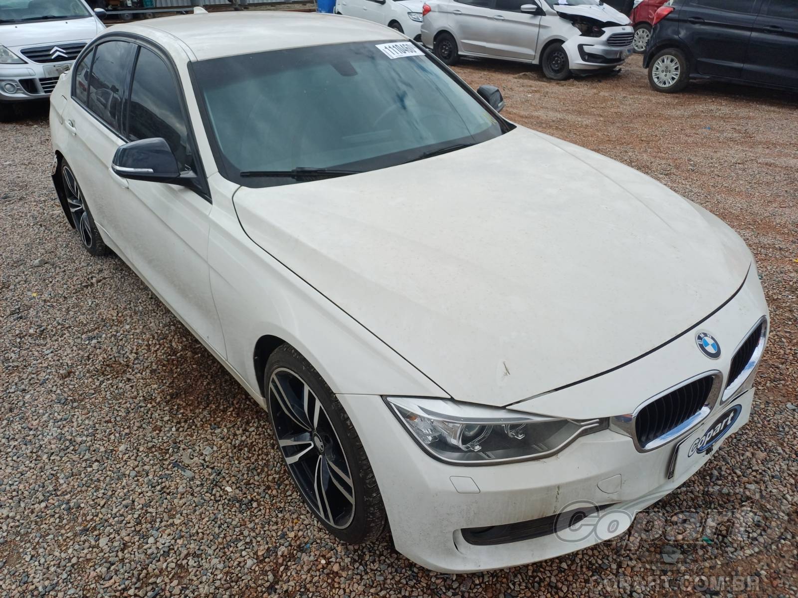 Veículo BMW Série 3 BMW Serie 3 320i 2.0 16V Twin Turbo 2013 2013 em leilão