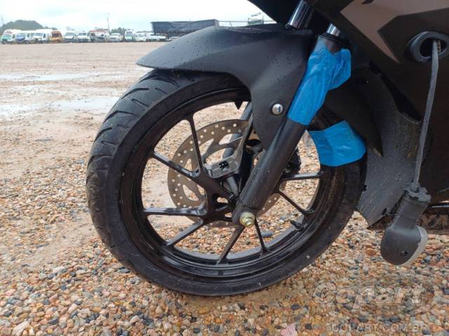 2026 YAMAHA YZF R15 