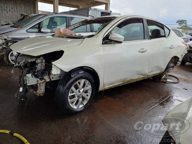 2016 NISSAN VERSA 