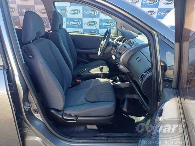 2005 HONDA FIT 