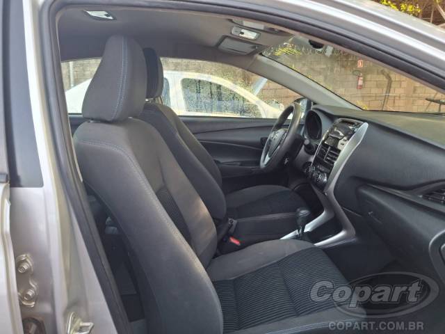 2020 TOYOTA YARIS SEDA 