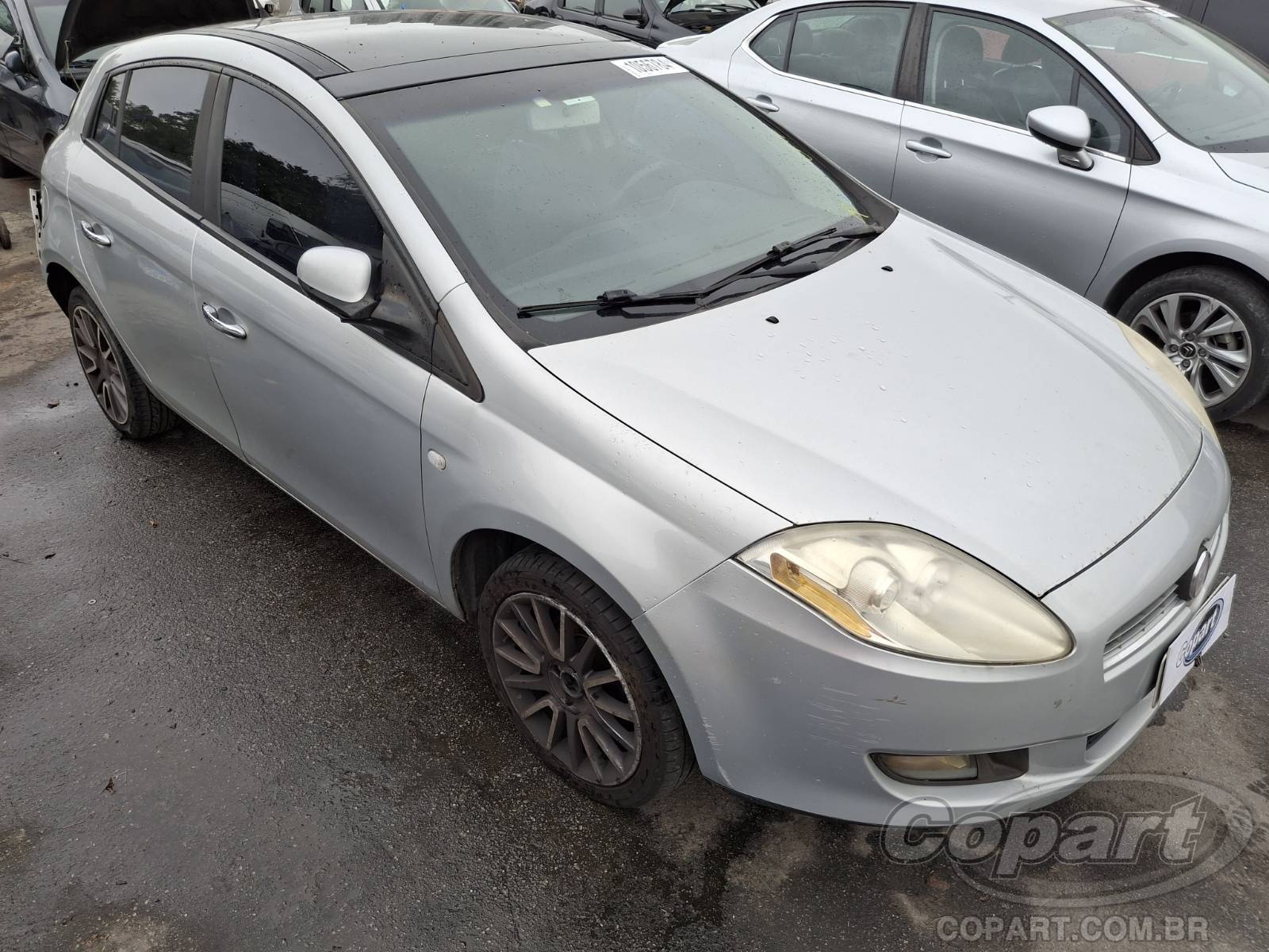 Veículo Fiat Bravo 2011 FIAT BRAVO ESSENCE DUALOGIC 1.8 16V E.TORQ FLEXIVEL ALCOOL/GASOLINA 2012 em leilão