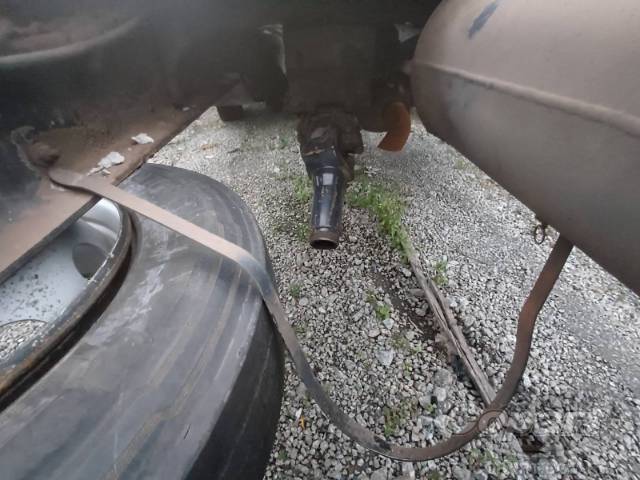 2011 VOLKSWAGEN CONSTELLATION 