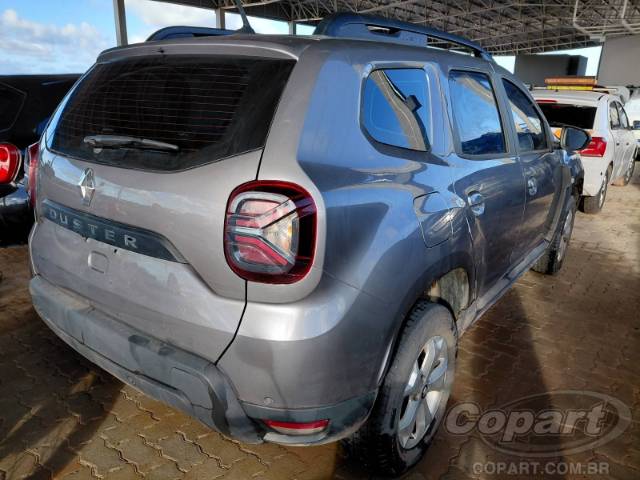 2025 RENAULT DUSTER 