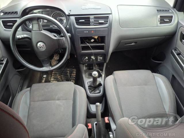 2011 VOLKSWAGEN FOX 