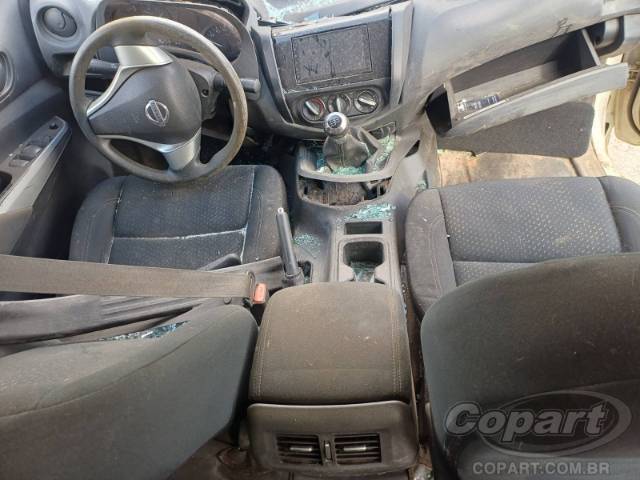 2022 NISSAN FRONTIER CD 