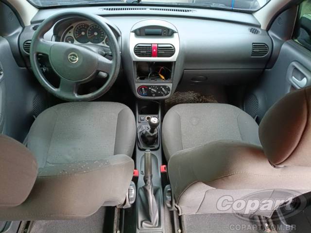 2010 CHEVROLET CORSA SEDAN 