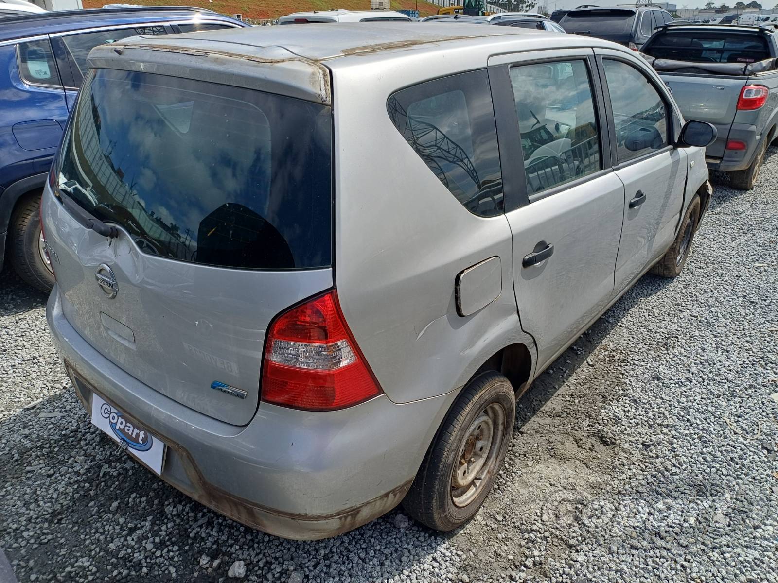 2012 NISSAN LIVINA — foto 4 de 11