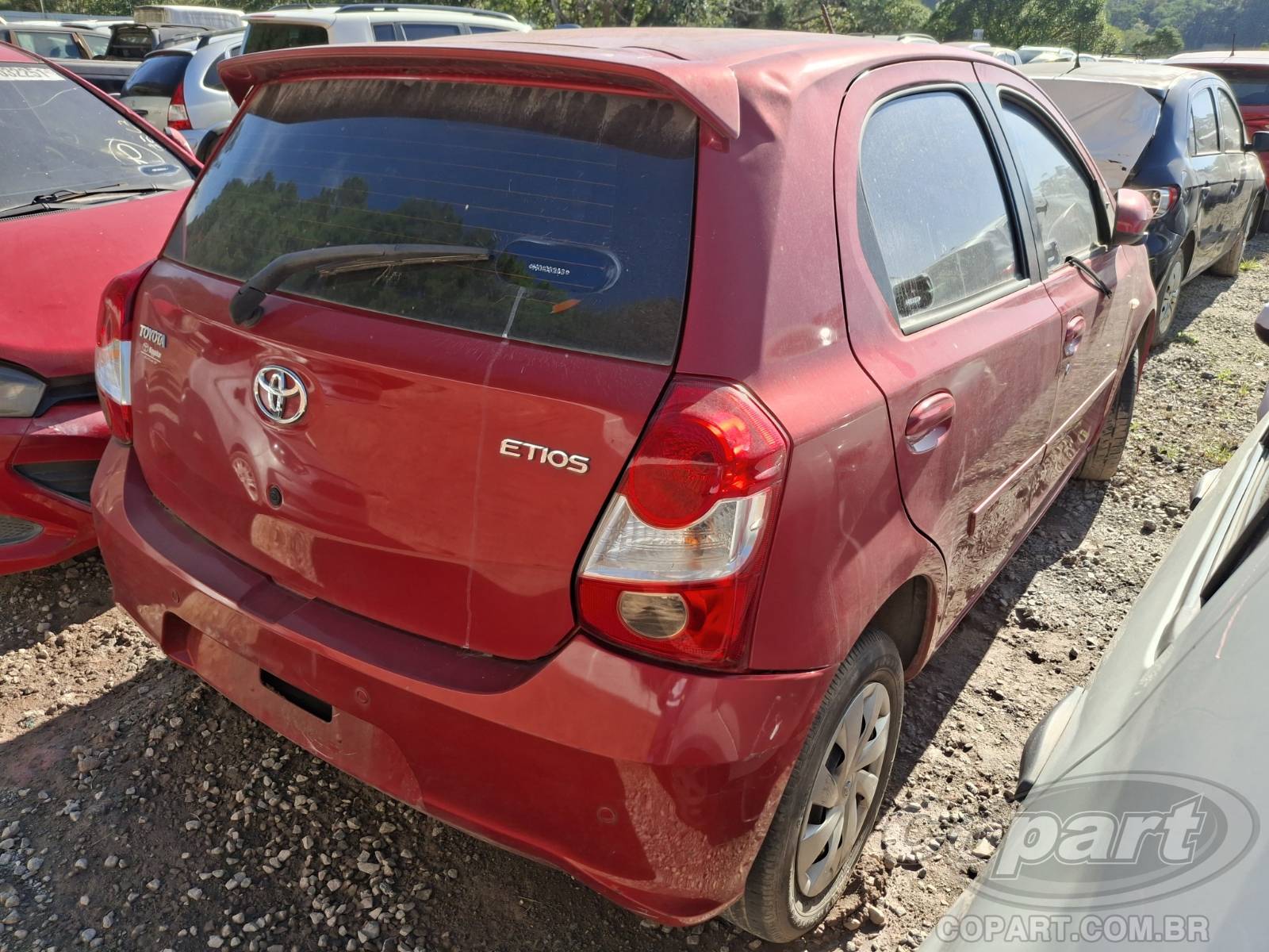 2017 TOYOTA ETIOS — foto 4 de 10