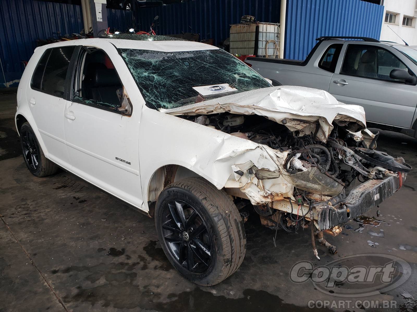 Veículo VW - VolksWagen Golf VOLKSWAGEN GOLF 2013 Sportline 2.0 Total Flex 2013 em leilão