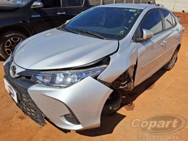 2024 TOYOTA YARIS SEDA 