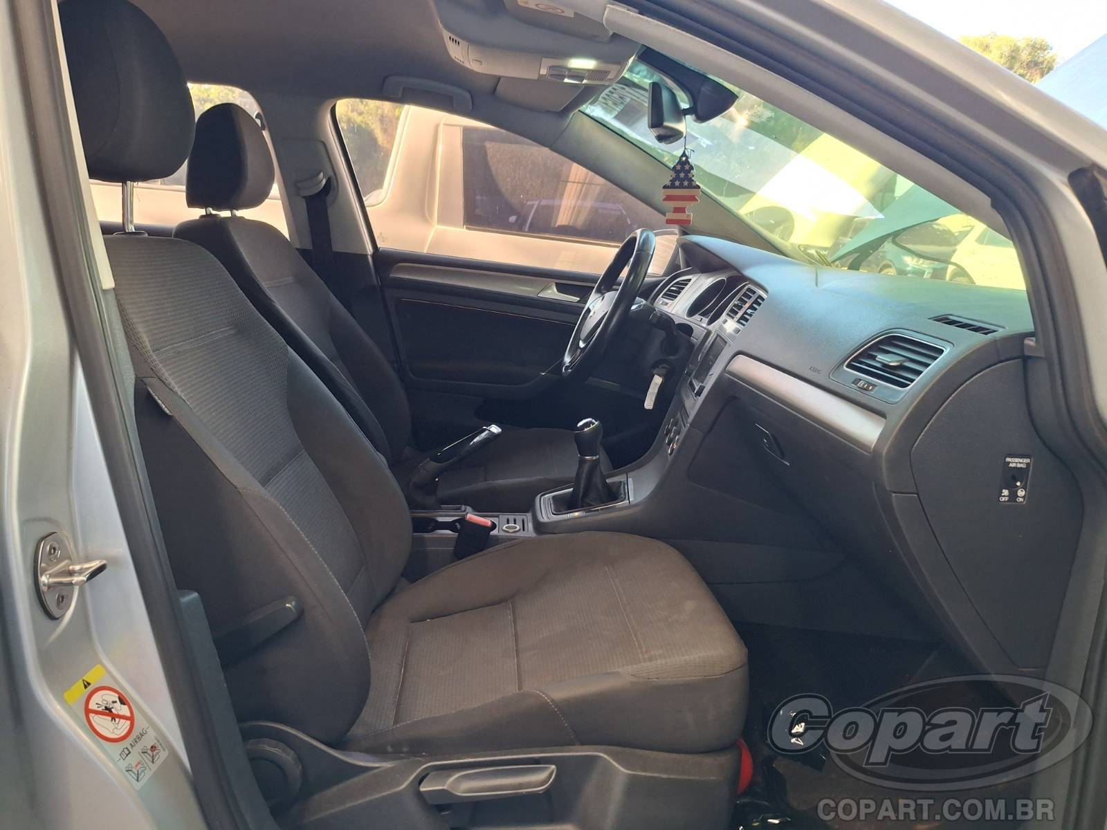 2016 VOLKSWAGEN GOLF — foto 5 de 10