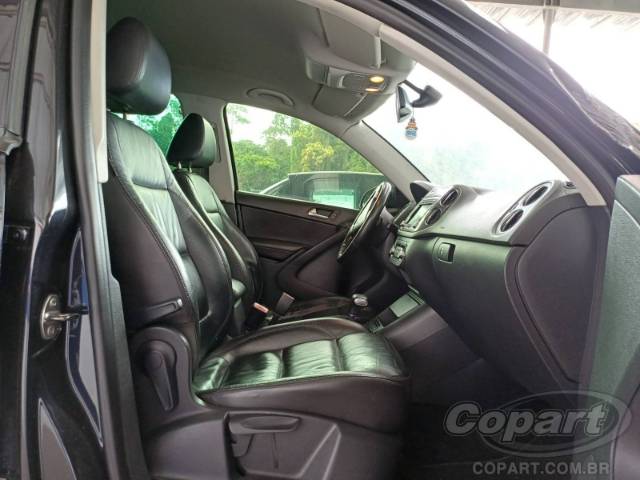 2010 VOLKSWAGEN TIGUAN 