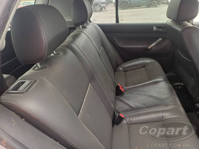 2010 VOLKSWAGEN GOLF 
