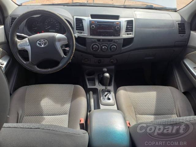 2015 TOYOTA HILUX CD 