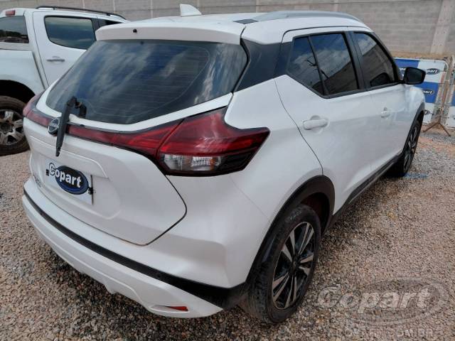 2025 NISSAN Kicks Play 
