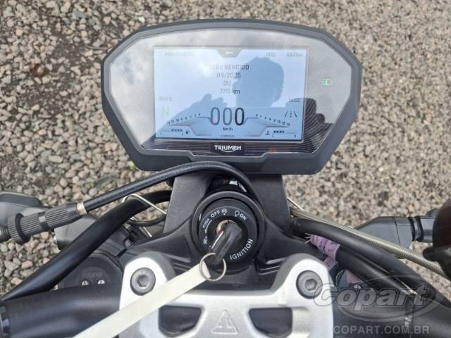 2023 TRIUMPH STREET TRIPLE 