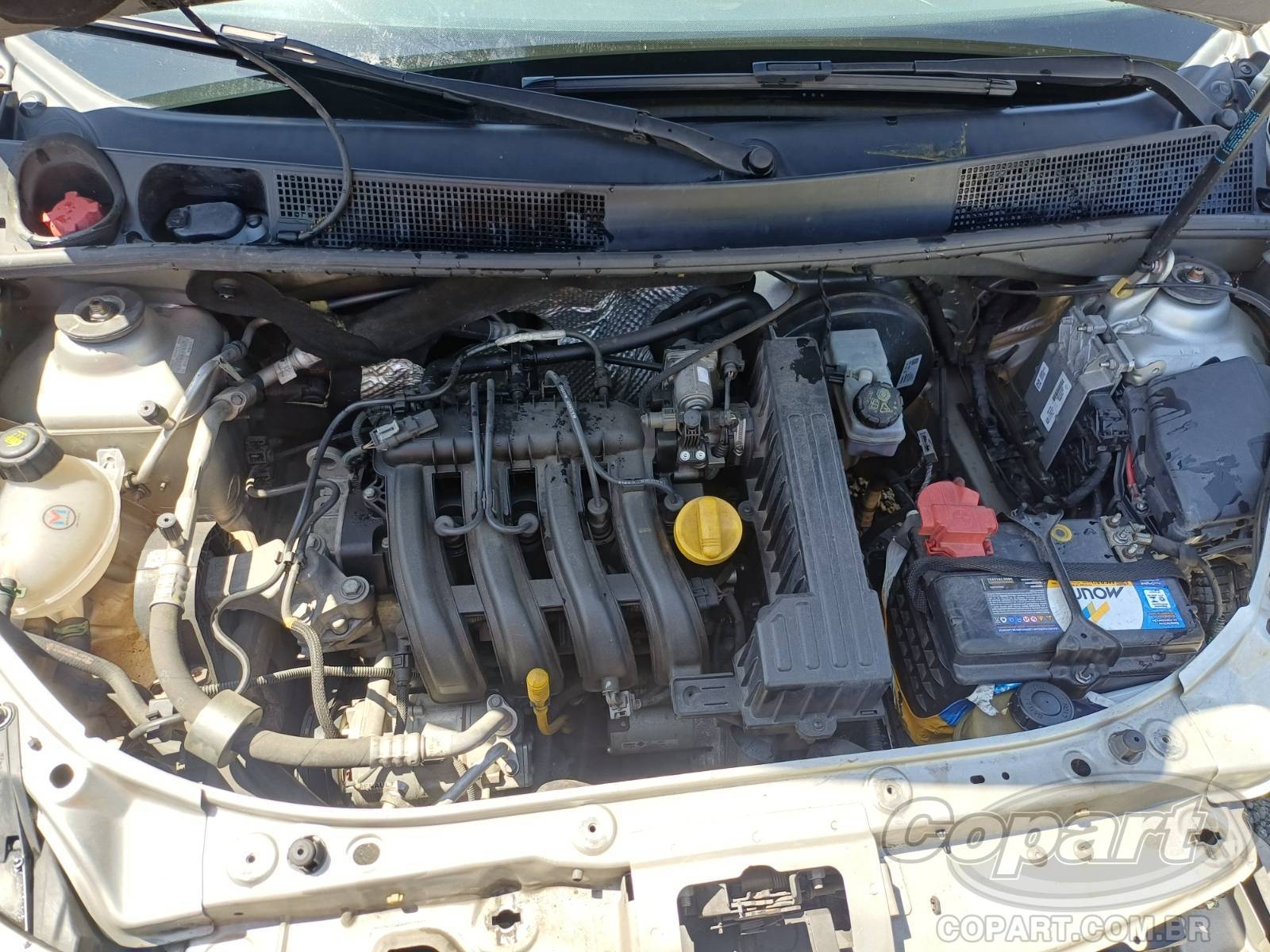 Foto 7 de 11: 2016 RENAULT LOGAN
