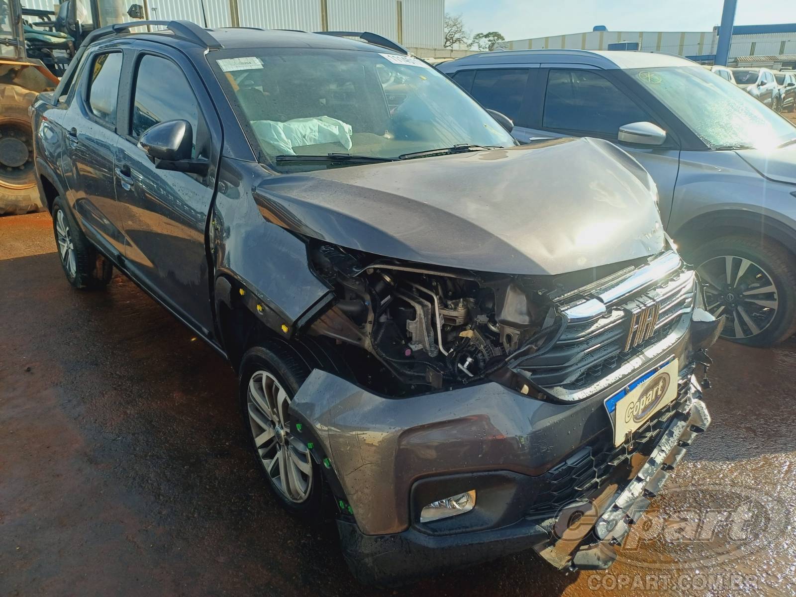 Fiat Strada CD 2023 em leilão